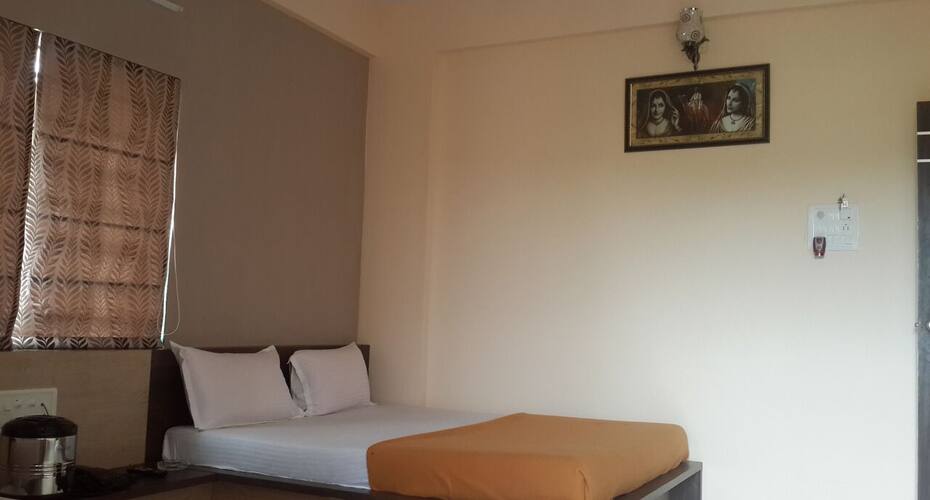 Hotel Somnath Athithigrah, Somnath 4